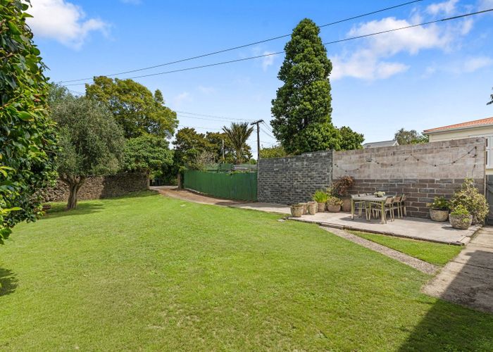  at 16 Akiraho Street, Mount Eden, Auckland City, Auckland