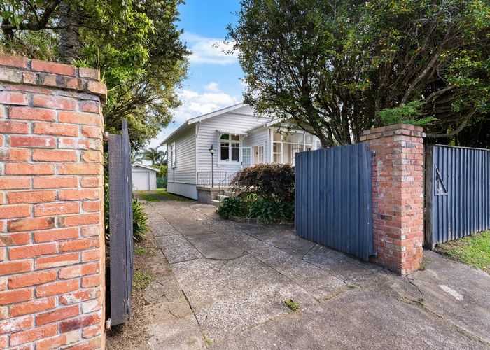 at 22 Rimu Street, New Lynn, Waitakere City, Auckland