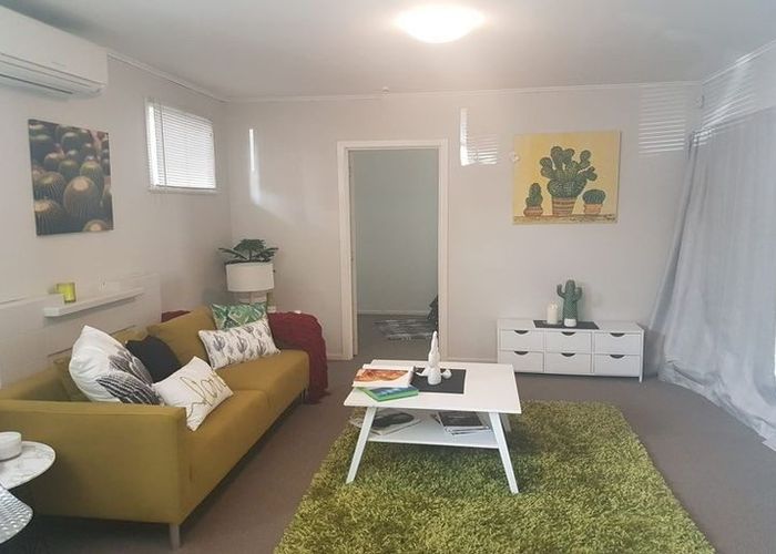  at 4 Jenkins Place, Manurewa East, Manukau City, Auckland