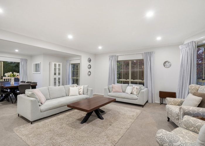  at 44 Ravenstone Place, Chatswood, North Shore City, Auckland