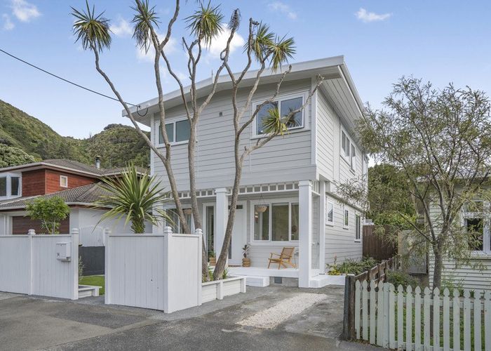  at 14 Matipo Street, Eastbourne, Lower Hutt
