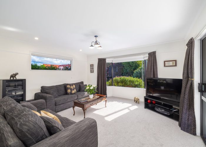  at 2/6 Goodall Place, Redwood, Christchurch