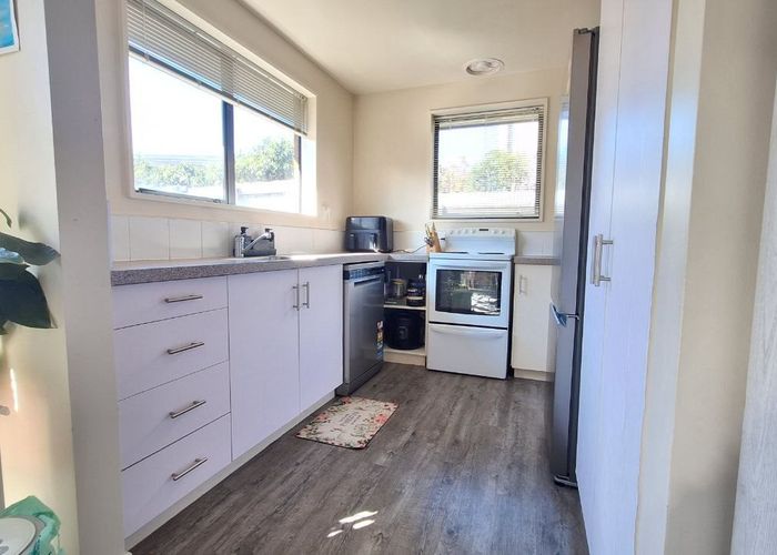  at 2/44 Cannon Street, St. Albans, Christchurch City, Canterbury