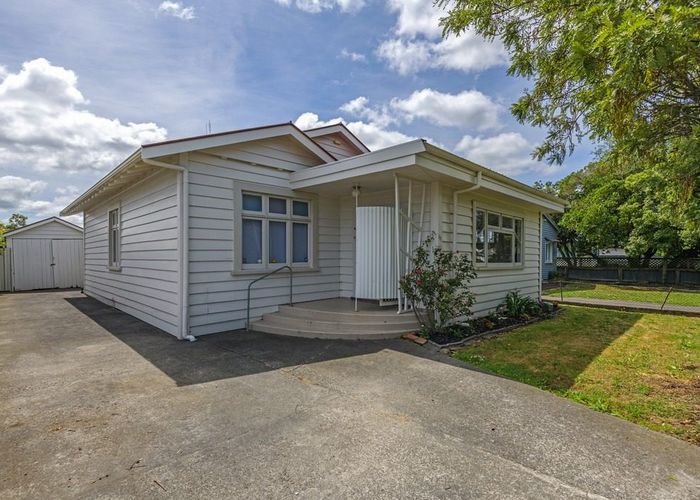  at 77 Shamrock St, Takaro, Palmerston North, Manawatu / Whanganui