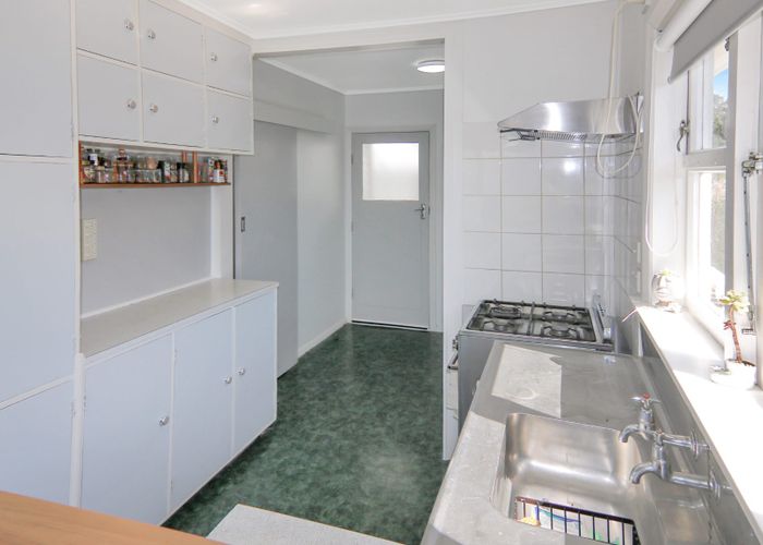  at 85 Normandale Rd, Normandale, Lower Hutt, Wellington