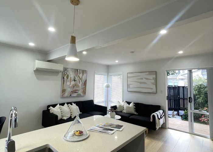  at 4/31 Wairakei Street, Greenlane, Auckland
