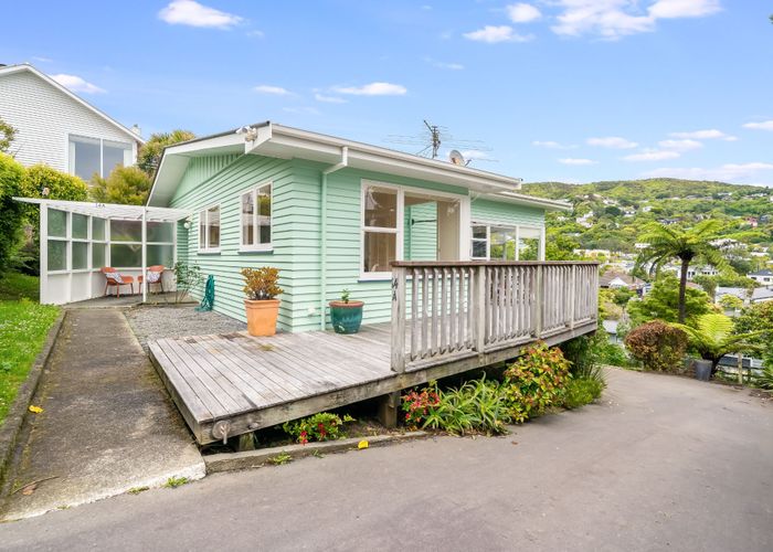  at 14A Donald Crescent, Karori, Wellington