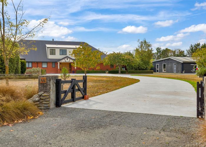  at 44 Modena Place, Ohoka, Kaiapoi