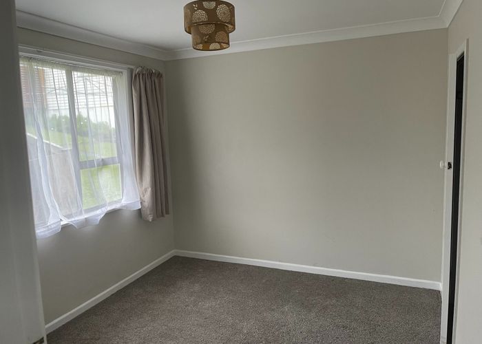  at 9 Novar Place, Point Chevalier, Auckland City, Auckland