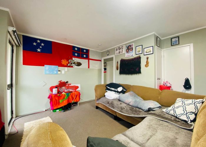  at 1/11 Kennington Drive, Clendon Park, Manukau City, Auckland