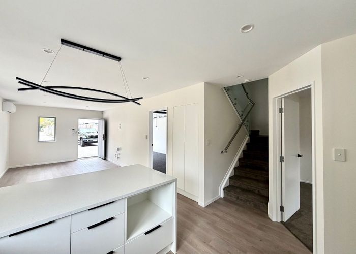  at 17C Martin Place, Kelston, Waitakere City, Auckland