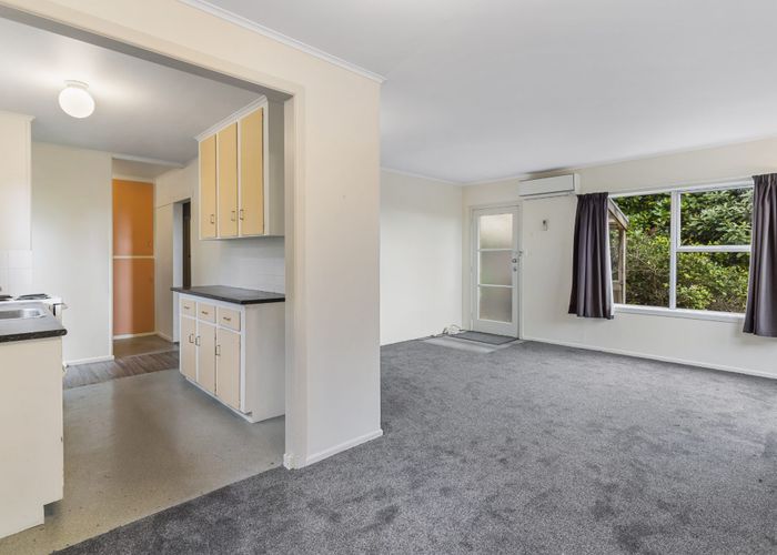 at 2/25 Simkin Avenue, Saint Johns, Auckland City, Auckland