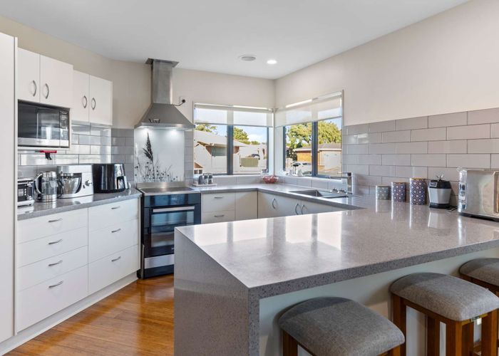  at 6 Loader Place, Tawhero, Whanganui