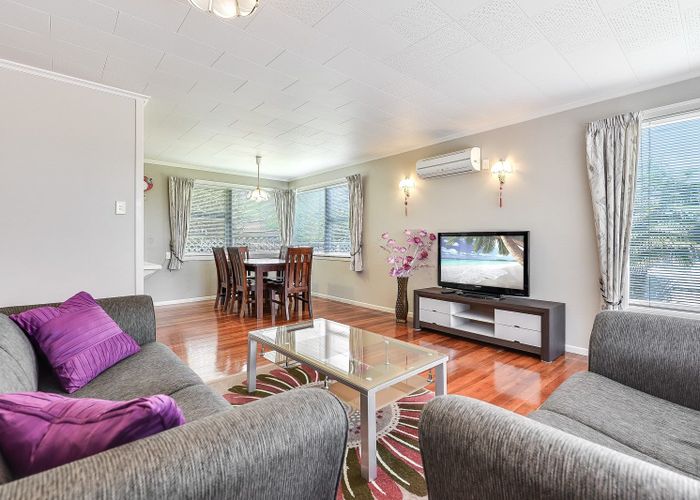  at 38 Deanwell Avenue, Deanwell, Hamilton