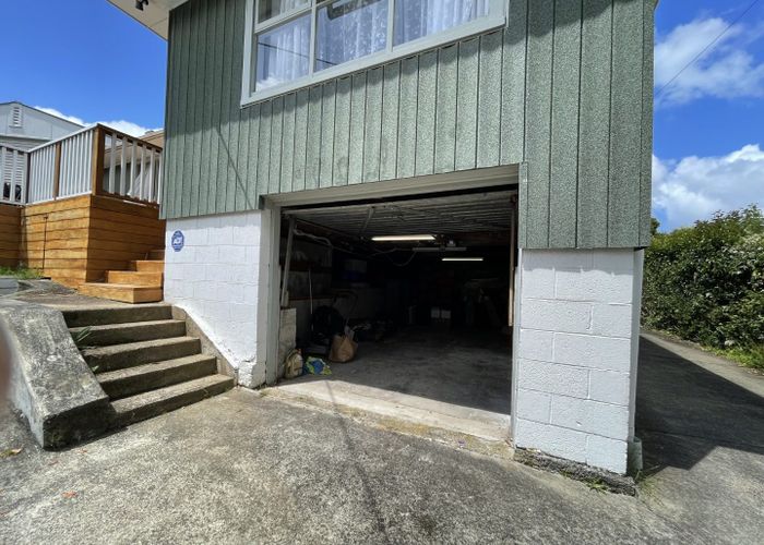  at 10 Hinau Street, New Lynn, Waitakere City, Auckland