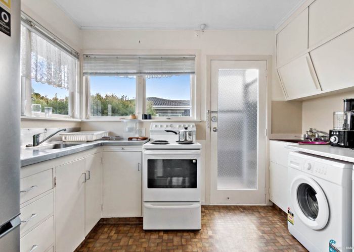  at 1/30 Portadown Ave, Pakuranga, Manukau City, Auckland