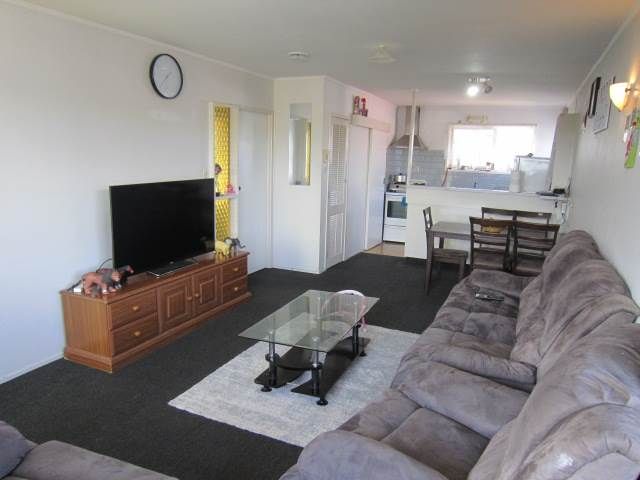  at 2/1 Halsey Road, Manurewa, Auckland