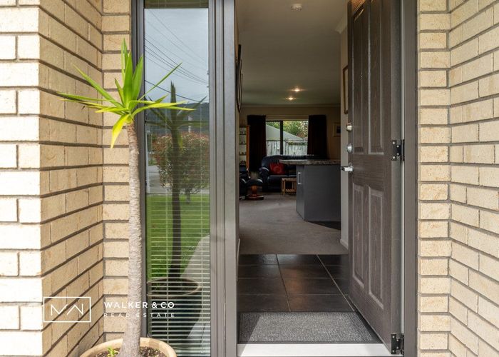  at 2 Evergreen Crescent, Trentham, Upper Hutt, Wellington