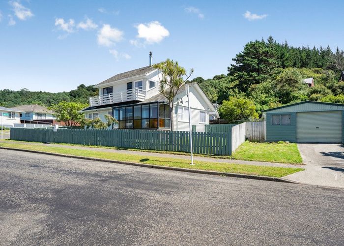  at 7 Hamstead Street, Wainuiomata, Lower Hutt
