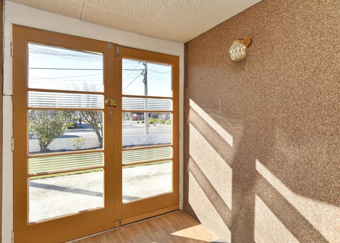  at 115 Wilsons Road South, Saint Martins, Christchurch
