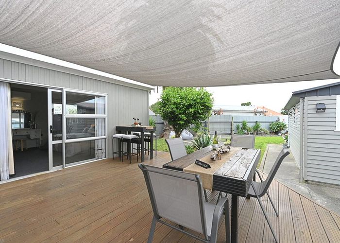  at 2 Lowry Terrace, Marewa, Napier
