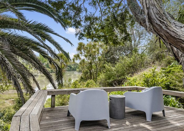  at 2/62 Kelvin Road, Remuera, Auckland
