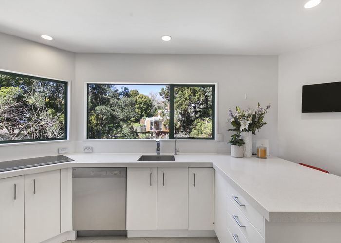  at 2/113 Atkin Avenue, Mission Bay, Auckland