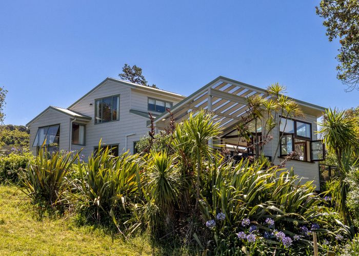  at 49 Tahatai Road, Oneroa, Waiheke Island, Auckland