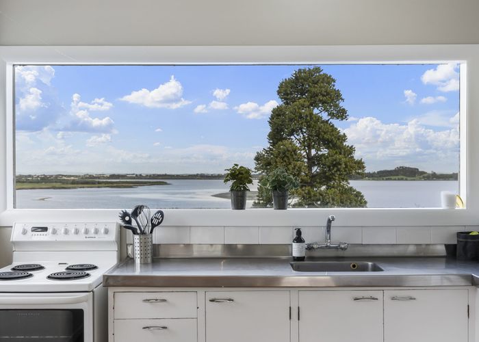 at 60 Aldersgate Road, Hillsborough, Auckland