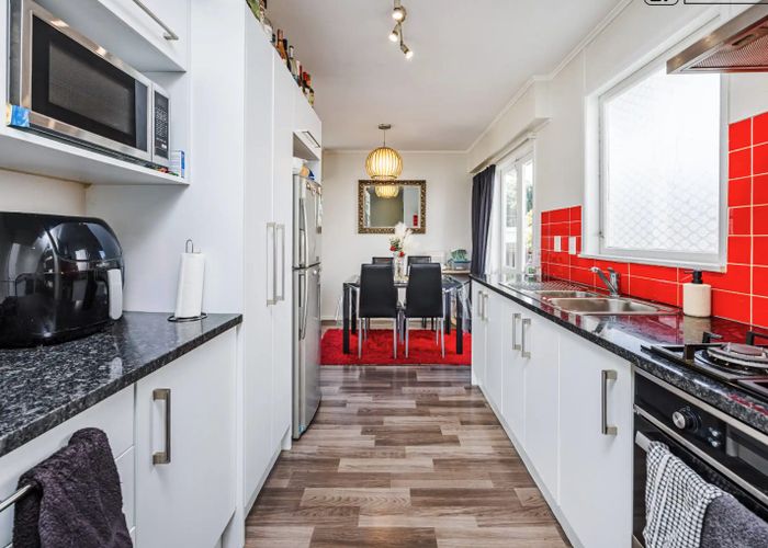  at 10 Gainsborough Street, Manurewa, Manukau City, Auckland