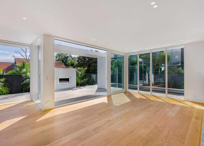  at 6 Rewiti Avenue, Takapuna, North Shore City, Auckland