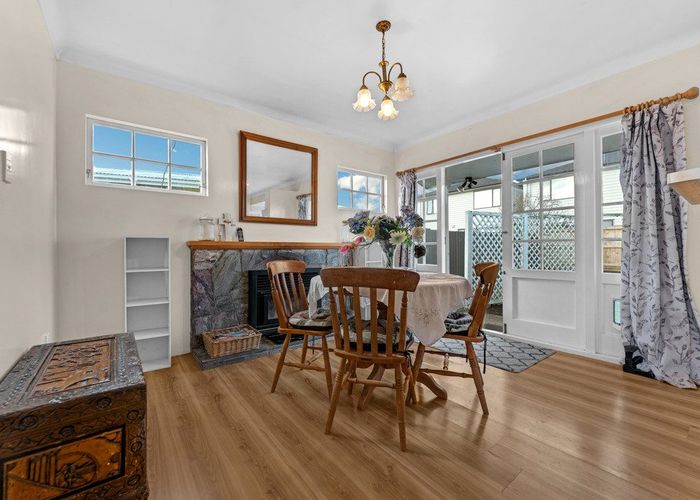  at 42 Manse Road, Pahurehure, Papakura, Auckland