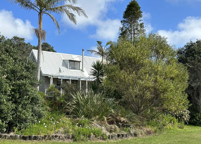  at 21 Lake Road, Kaimaumau