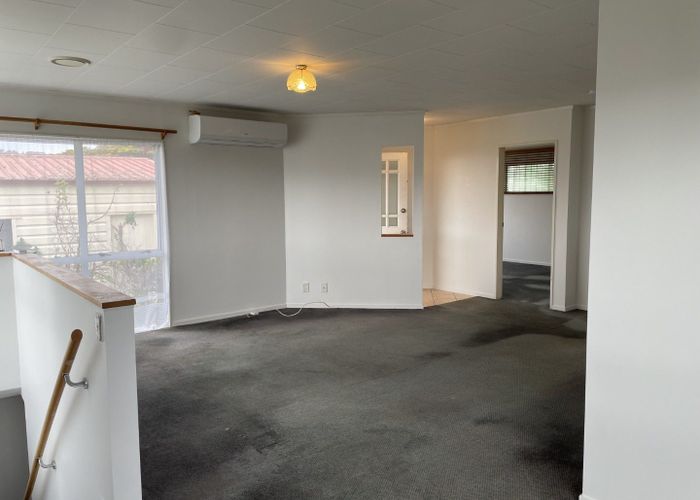  at 6 Maraval Crescent, Grenada Village, Wellington, Wellington