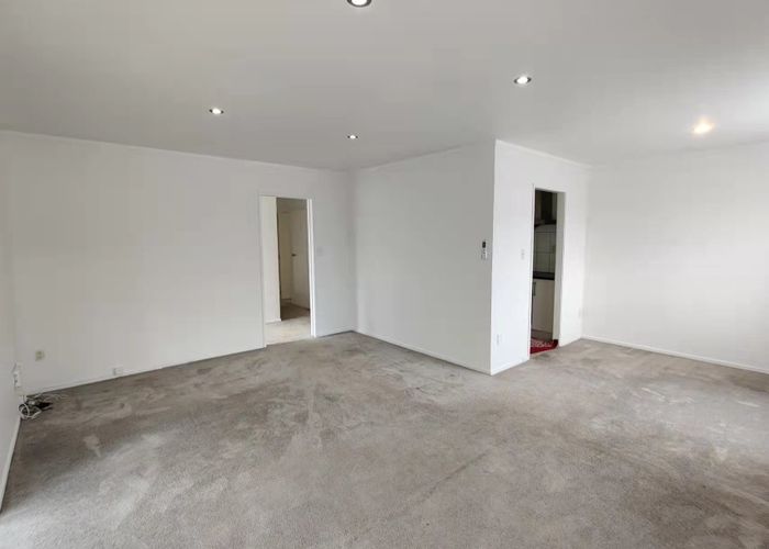  at 3/10 Aberfeldy Avenue, Highland Park, Manukau City, Auckland
