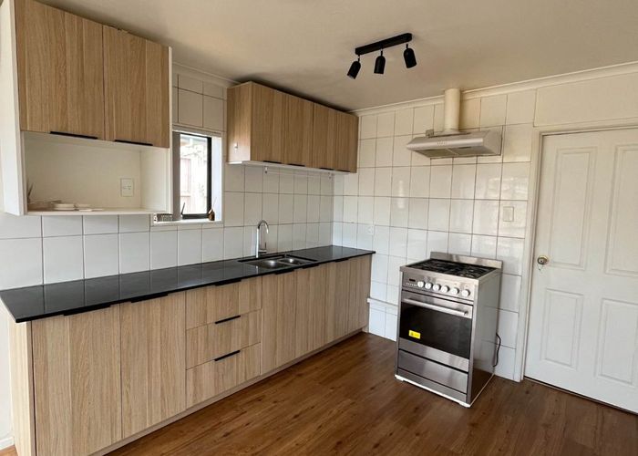  at 17 Raphoe Road, Flat Bush, Manukau City, Auckland