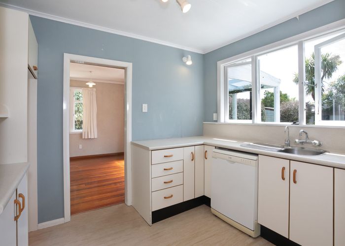  at 8 Nairn Crescent, Awapuni, Palmerston North, Manawatu / Whanganui