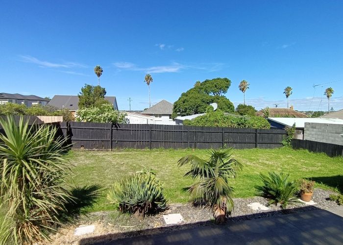  at 20 Pirangi Street, Point England, Auckland