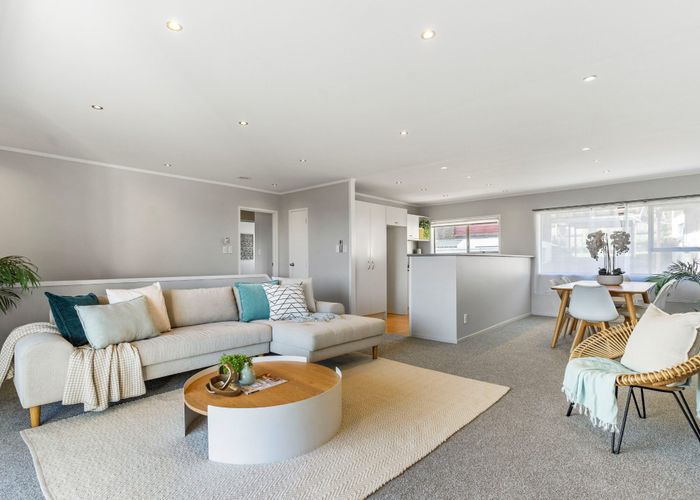  at 2/17A John Davis Road, Mount Roskill, Auckland City, Auckland