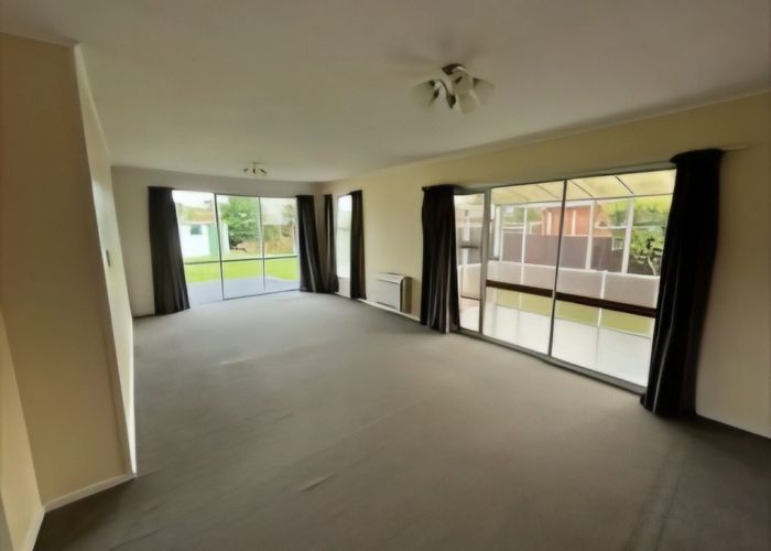  at 27 Charnwood Crescent, Bishopdale, Christchurch City, Canterbury