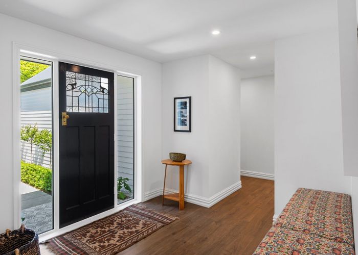  at 6 Crichton Terrace, Cashmere, Christchurch