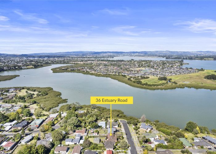  at 36 Estuary Road, Weymouth, Auckland
