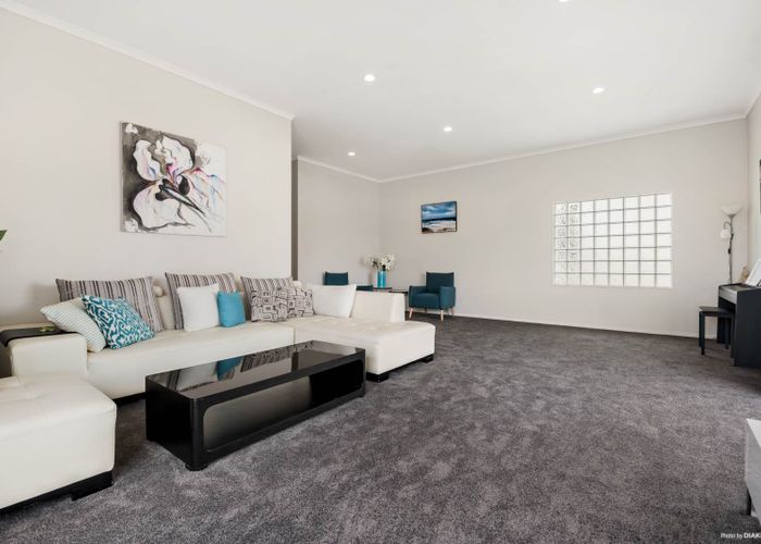  at 1/4 Sunnynook Road, Sunnynook, Auckland