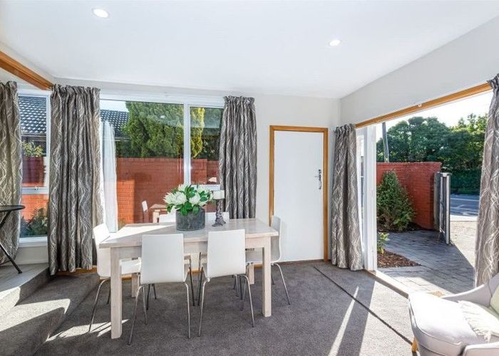  at 1/236 Grahams Road, Burnside, Christchurch