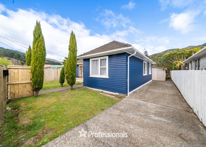  at 98 Wood Street, Wainuiomata, Lower Hutt, Wellington