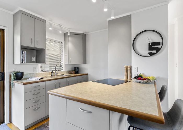  at 31B Bel Air Drive, Hillsborough, Auckland