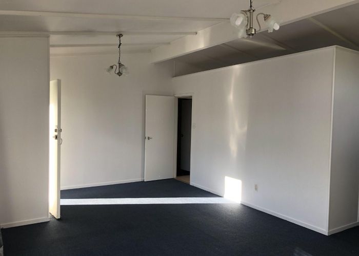  at 51  Normanton St, Glenfield, North Shore City, Auckland