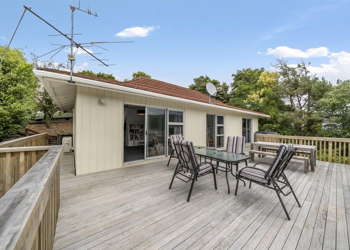  at 39 Aniseed Grove, Timberlea, Upper Hutt, Wellington