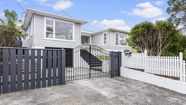  at 39 Dominion Park Street, Johnsonville, Wellington
