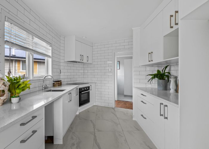  at 1/222 Beach Haven Road, Beach Haven, Auckland